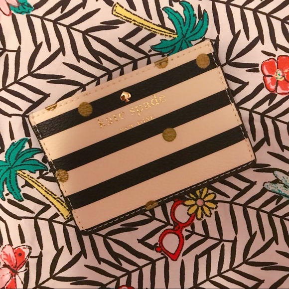 Kate Spade Credit Card Holder - Picture 4 of 5